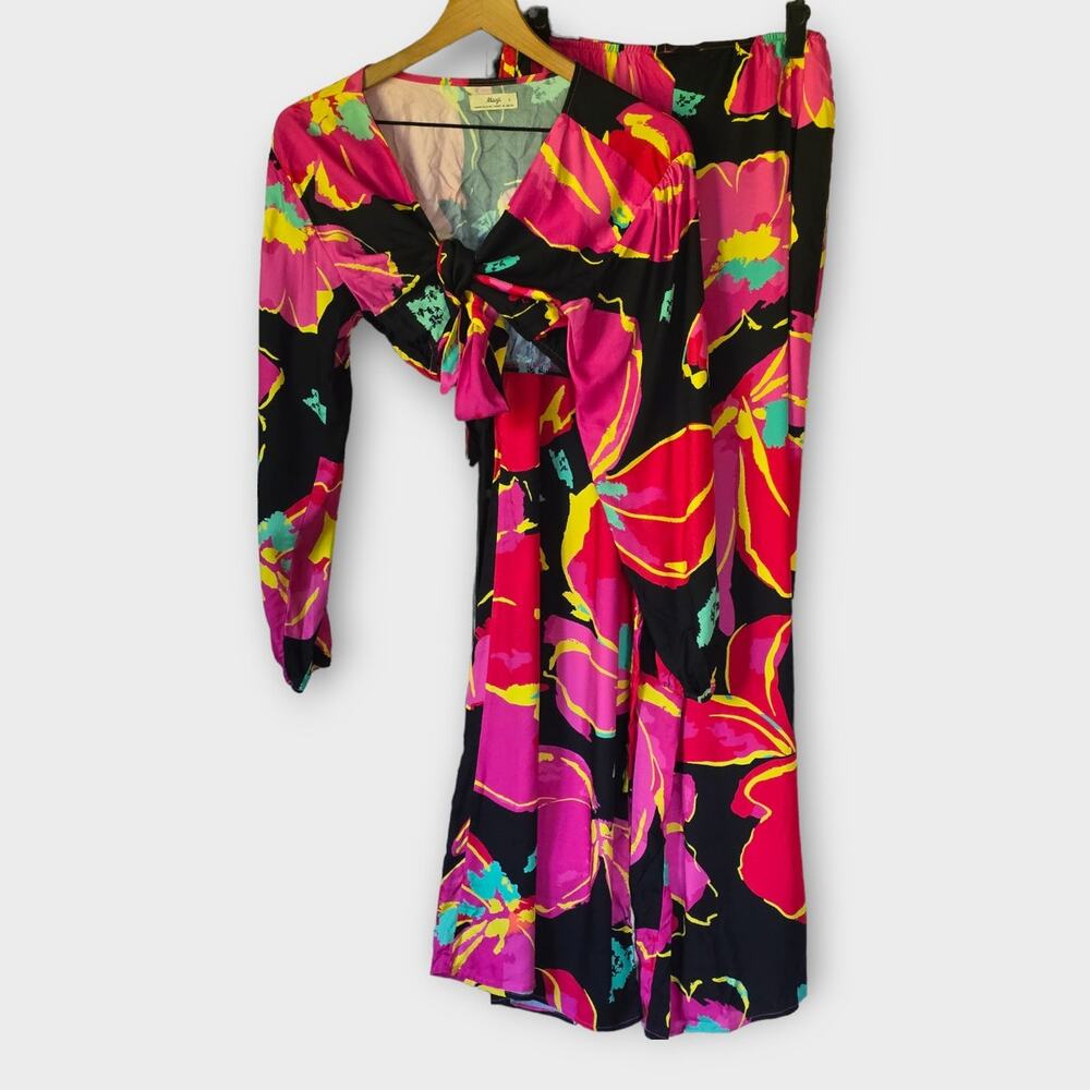 New Maaji Pink Floral Long Sleeve Cut-Out Jumpsuit - Size Small - Picture 7 of 7
